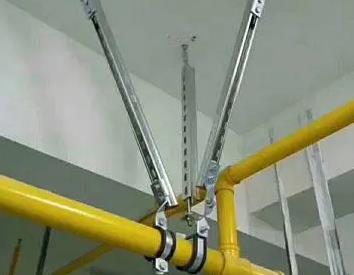 闸阀支撑架的质量要求。价格决定了阿拉善右抗震支撑框架的质量。